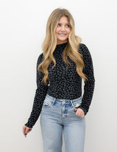 Load image into Gallery viewer, This Time Of Year Leopard &amp; Stone Fitted Top