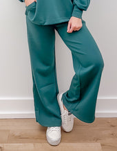 Load image into Gallery viewer, Southern Shirt Women's AstroKnit Performance Pants in Jasper