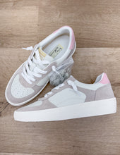 Load image into Gallery viewer, Vintage Havana Fast 7 Grey Suede with Pink