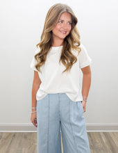 Load image into Gallery viewer, Find Me Tulip Washed Denim Relax Fit Jeans