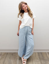 Load image into Gallery viewer, Find Me Tulip Washed Denim Relax Fit Jeans