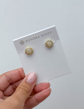 Load image into Gallery viewer, Kendra Scott Sand Dollar Gold Stud Earrings Natural MOP