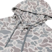Load image into Gallery viewer, Burlebo Men's Performance Hoodie in Classic Deer Camo