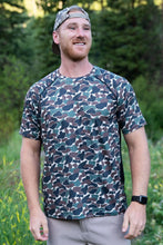 Load image into Gallery viewer, Burlebo Men's Performance Tee Throwback Camo
