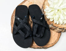 Load image into Gallery viewer, Teva Women's Olowahu Shoes