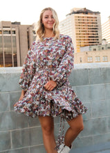 Load image into Gallery viewer, Gabby V-Neck Woven Cami-Sage