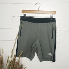 Load image into Gallery viewer, The North Face Men's Tech Shorts
